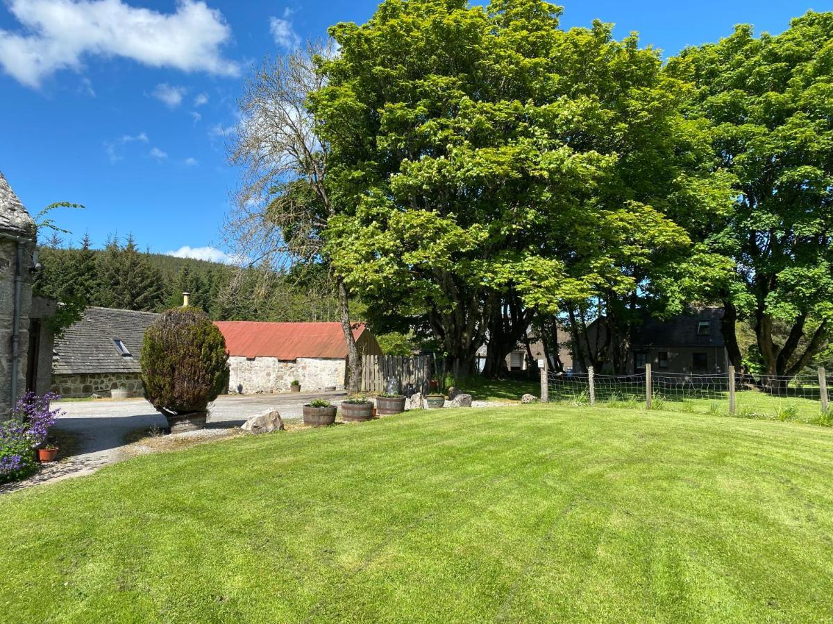 Parkmore Holiday Cottages Dufftown Ngoại thất bức ảnh
