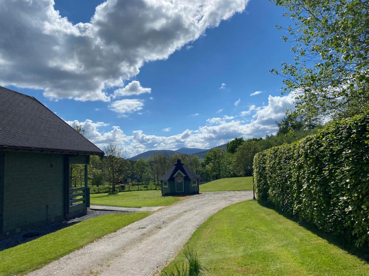 Parkmore Holiday Cottages Dufftown Ngoại thất bức ảnh