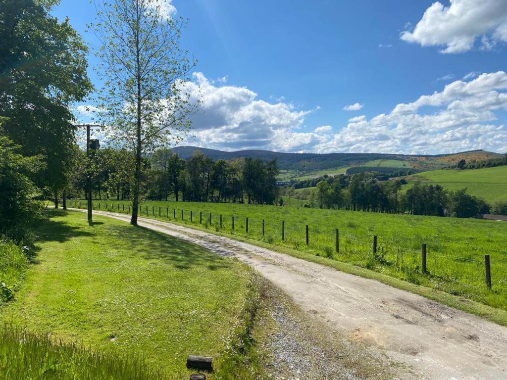 Parkmore Holiday Cottages Dufftown Ngoại thất bức ảnh