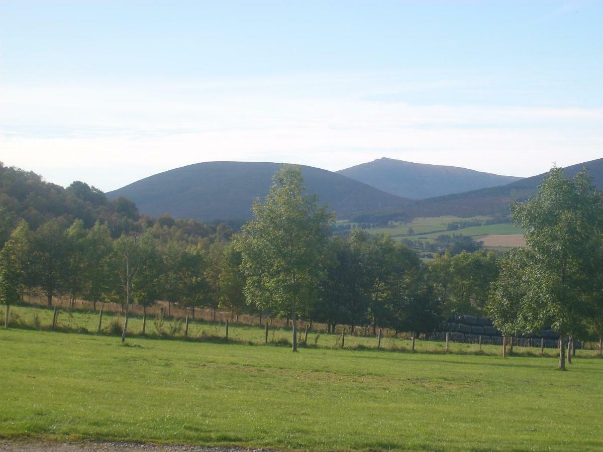 Parkmore Holiday Cottages Dufftown Ngoại thất bức ảnh
